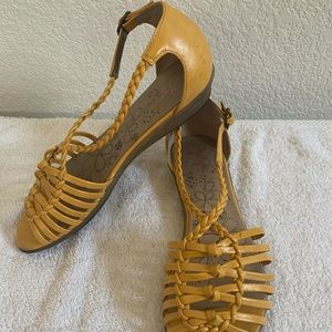 Jellypop "Zing" Yellow Sandals Womens 8 SL